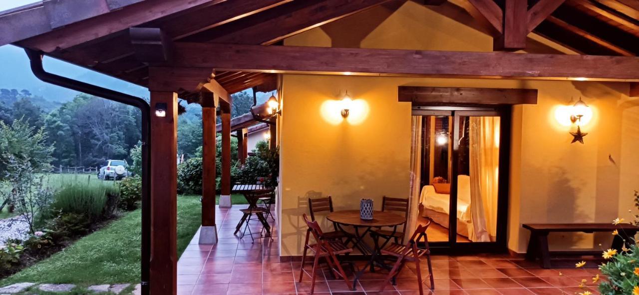 Casas Rurales Entrecastanos Cangas de Onis Exterior photo